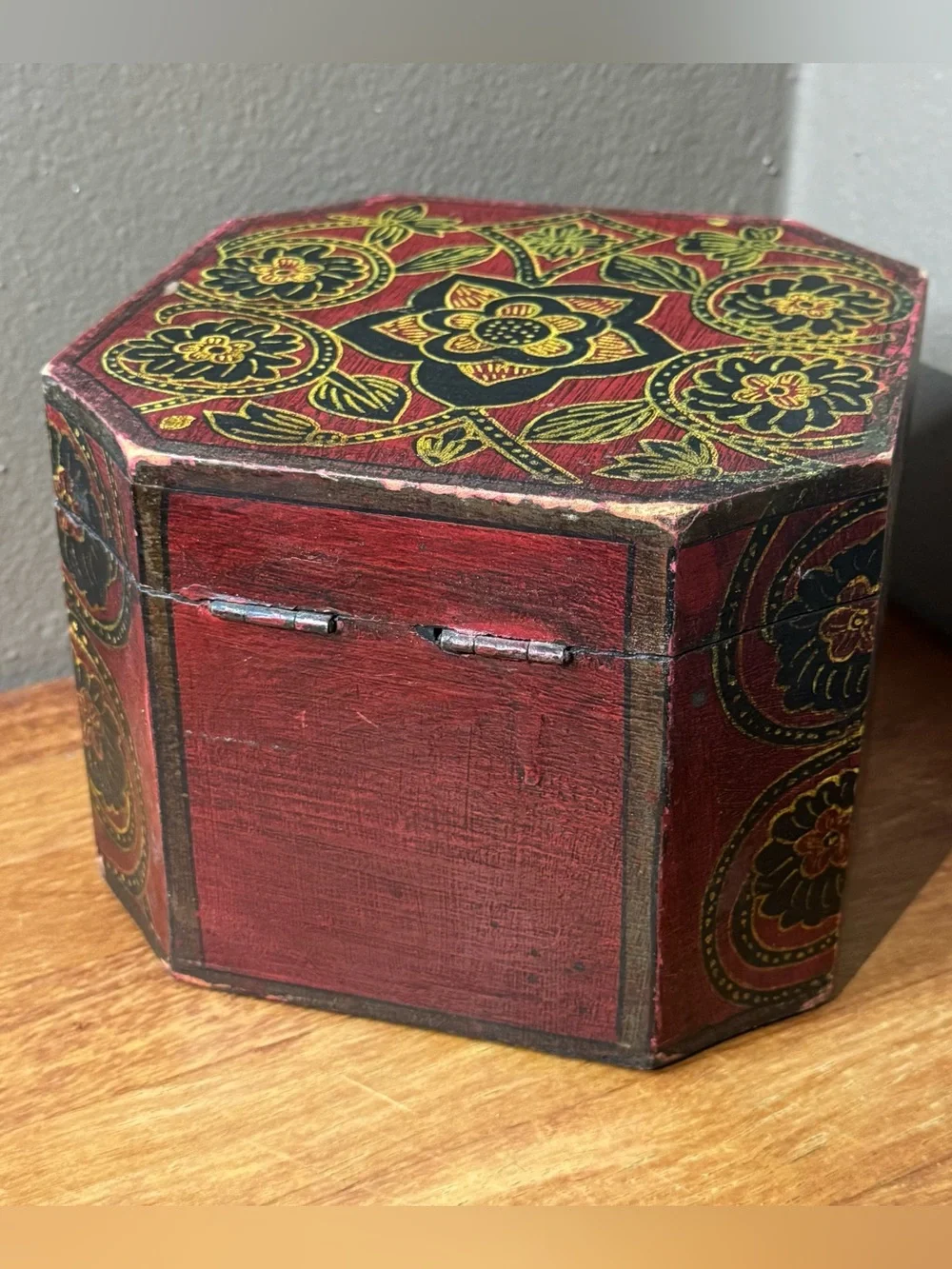Pier 1 Octagon Wooden Keepsake-Trinket Box Red Black Gold Floral - India Ornate